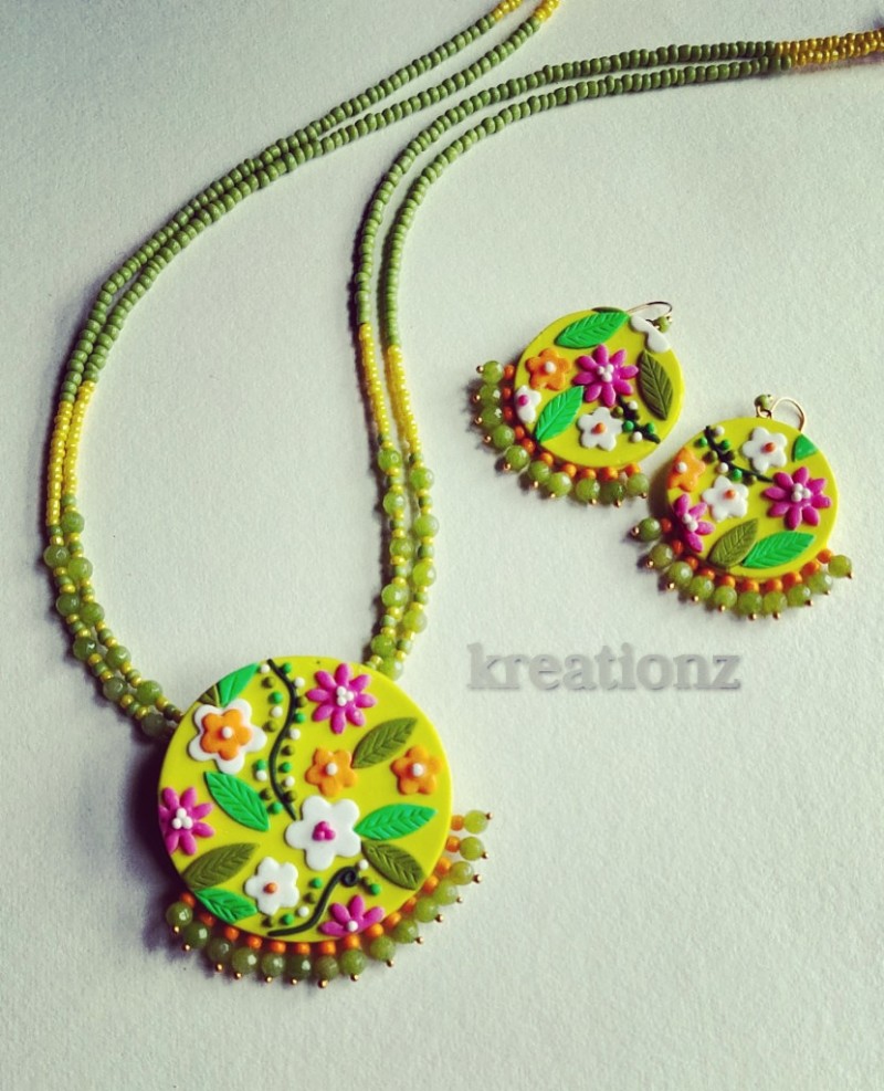 Limegreen polymerclay Jewellery 